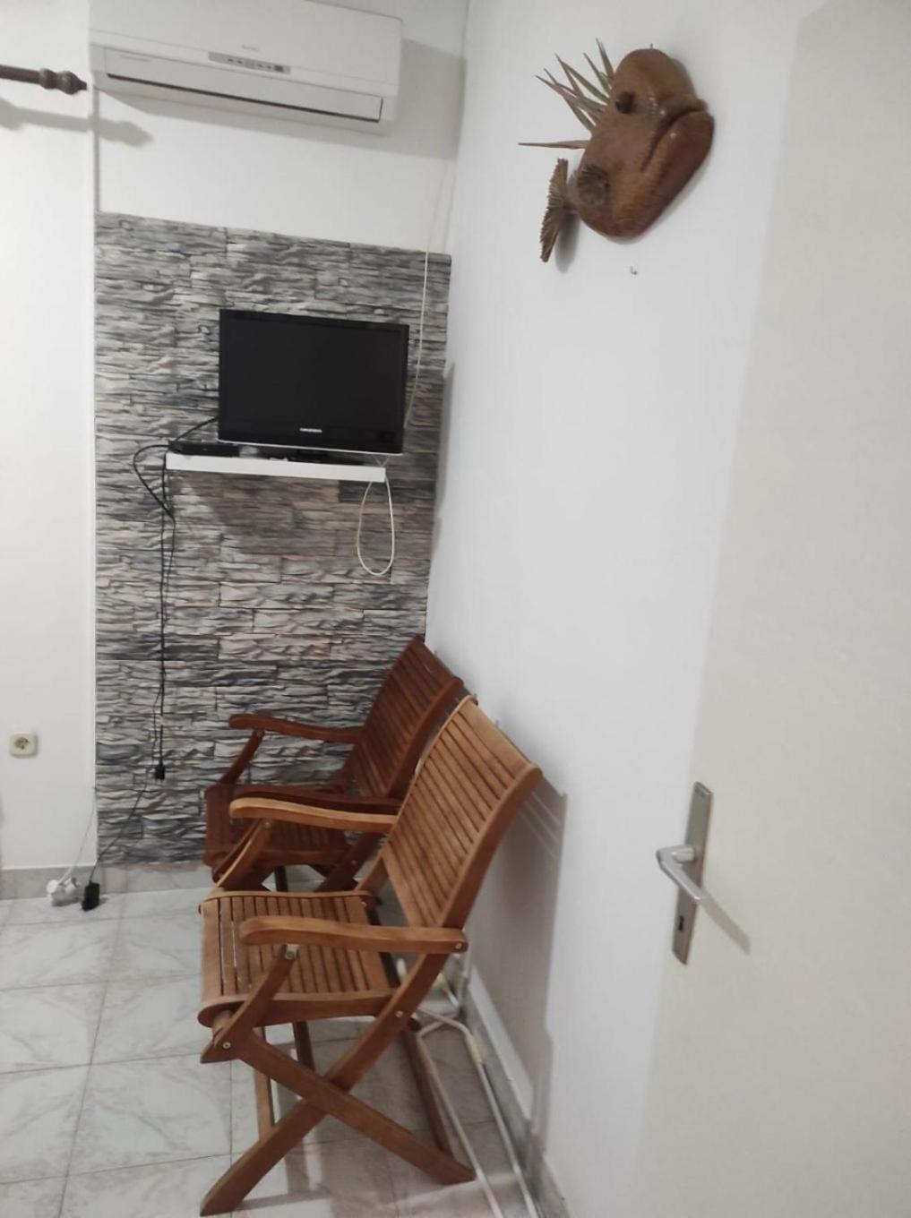Apartment Tenara Vis Exteriér fotografie