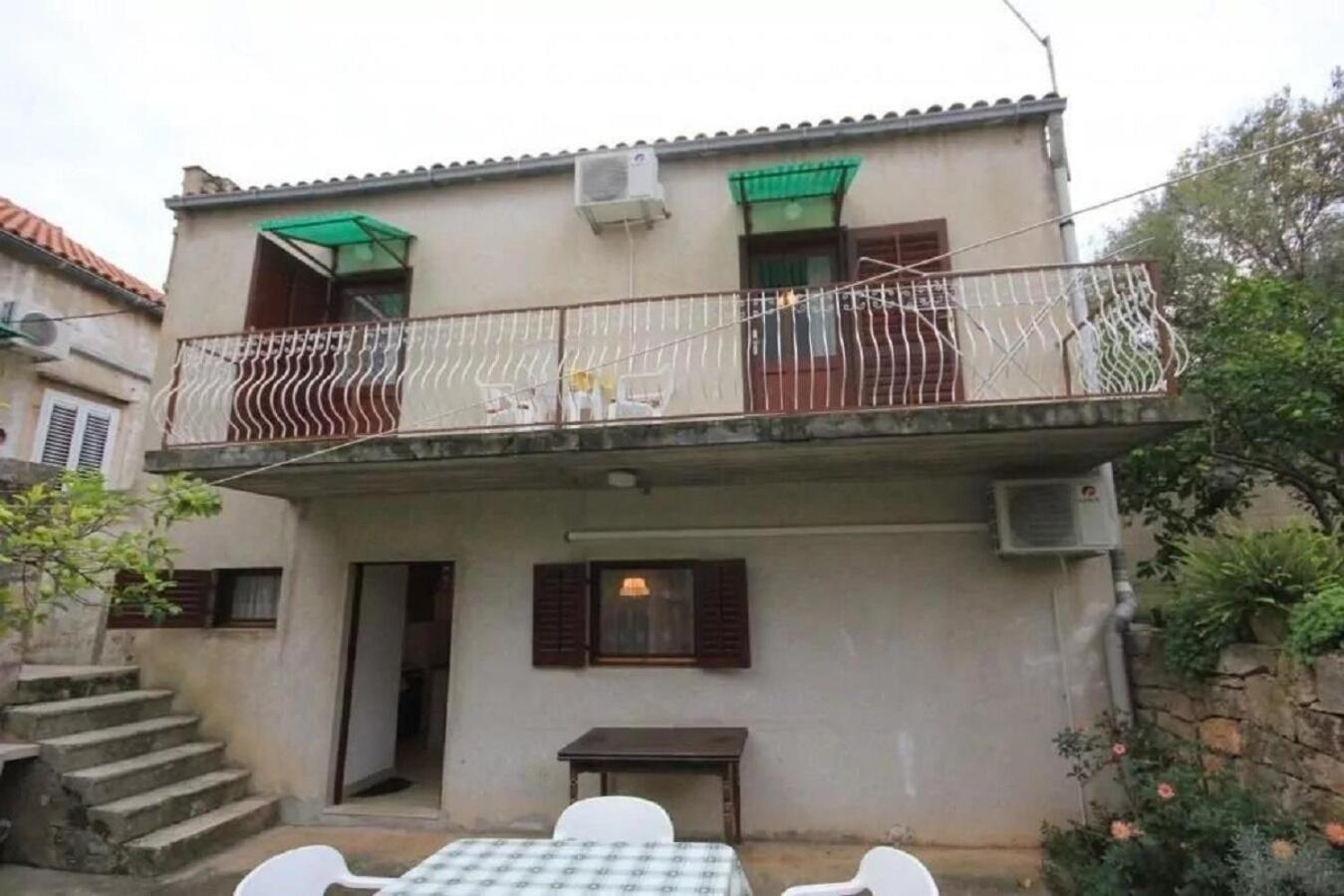 Apartment Tenara Vis Exteriér fotografie